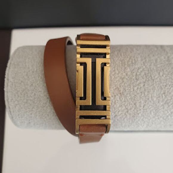 Tory Burch Fitbit Double Wrap Bracelet Gold Tone‎ with Brown Leather Strap - Picture 1 of 7